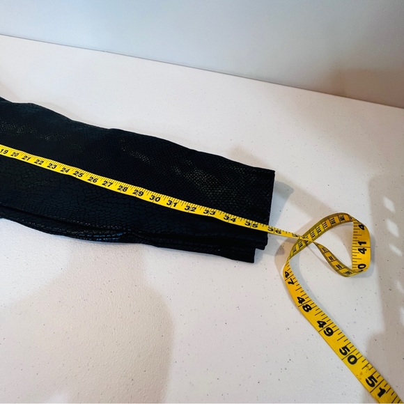 Torrid Black Metallic Snakeskin Skinny Ankle Length Leggings Womens Plus Size 1X - Picture 12 of 12